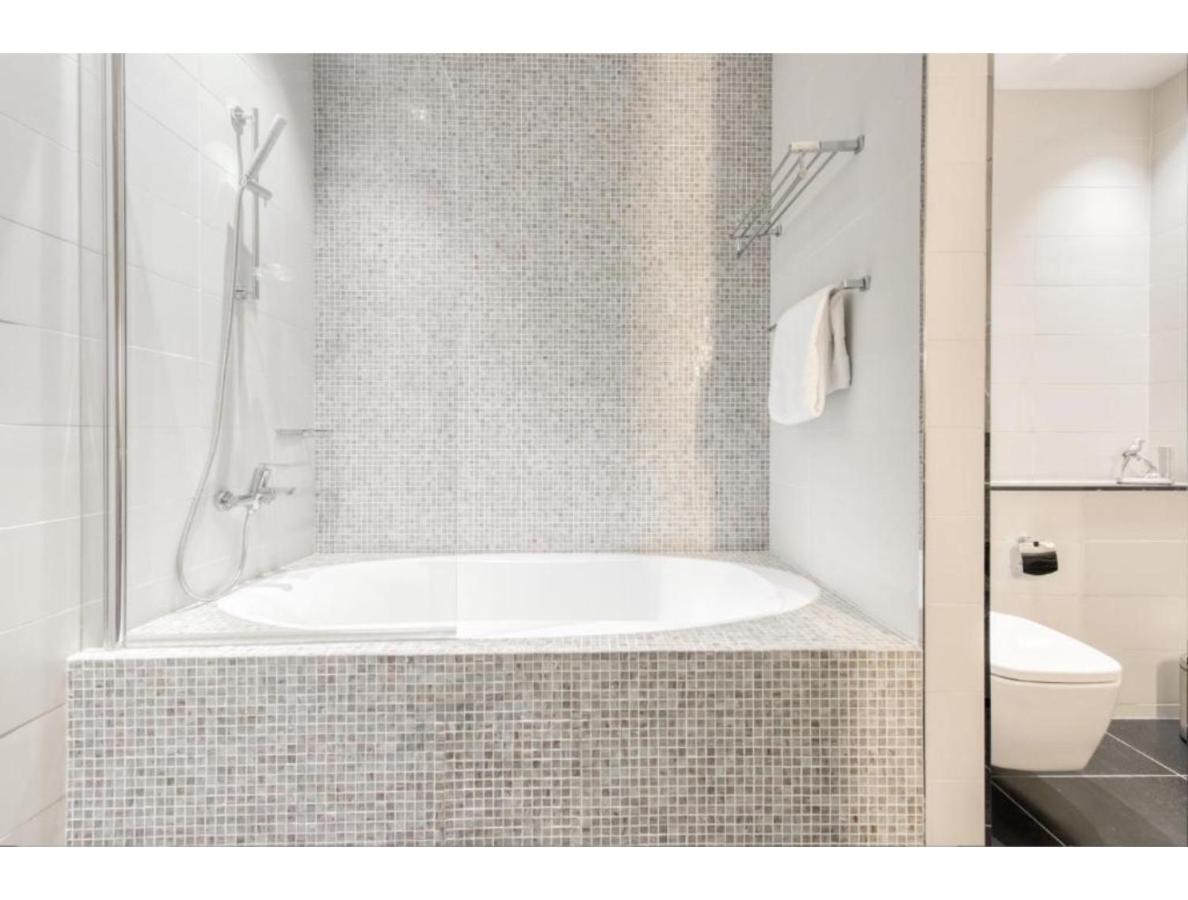 The Penthouse Near Burj Khalifa And Dubai Mall Экстерьер фото