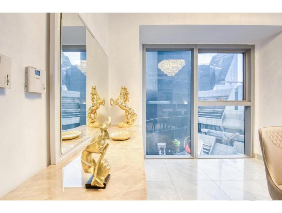 The Penthouse Near Burj Khalifa And Dubai Mall Экстерьер фото